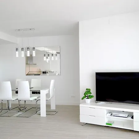 Luxurious Vacational With 3 Bedrooms And Pool At Cabopino Golf By Solrentspain Apartment *