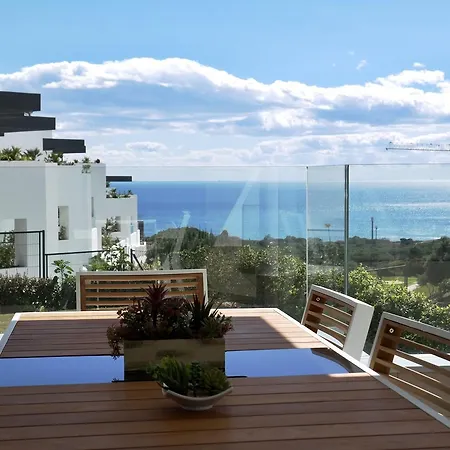 Luxurious Vacational With 3 Bedrooms And Pool At Cabopino Golf By Solrentspain Apartment *